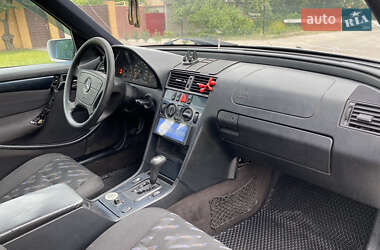 Универсал Mercedes-Benz C-Class 2000 в 