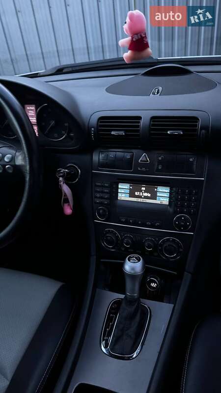 Седан Mercedes-Benz C-Class 2009 в Луцьку