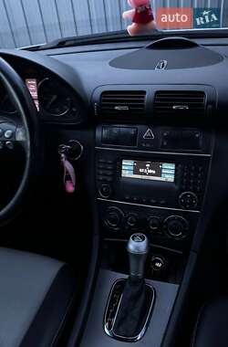 Седан Mercedes-Benz C-Class 2007 в 