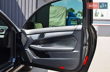 Купе Mercedes-Benz C-Class 2011 в 