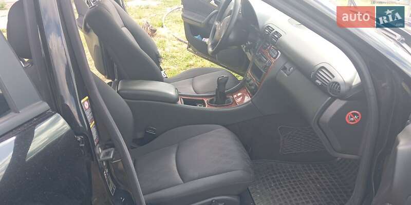 Універсал Mercedes-Benz C-Class 2003 в Рокитному
