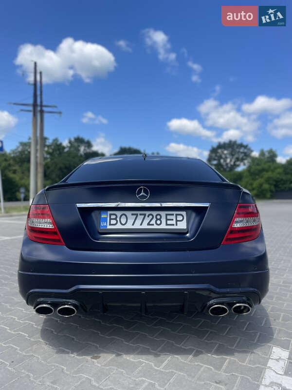 Купе Mercedes-Benz C-Class 2012 в Залещиках