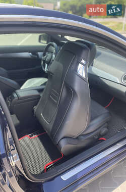 Купе Mercedes-Benz C-Class 2012 в 