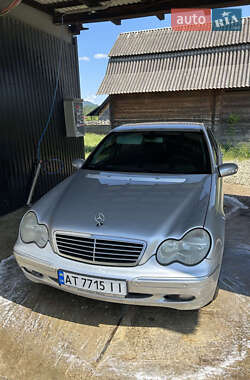 Седан Mercedes-Benz C-Class 2003 в Коломые