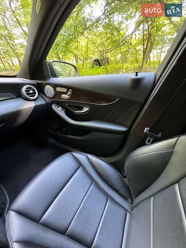 Седан Mercedes-Benz C-Class 2015 в Киеве