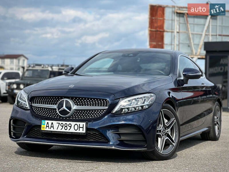 Купе Mercedes-Benz C-Class 2019 в 