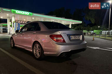 Седан Mercedes-Benz C-Class 2011 в Киеве