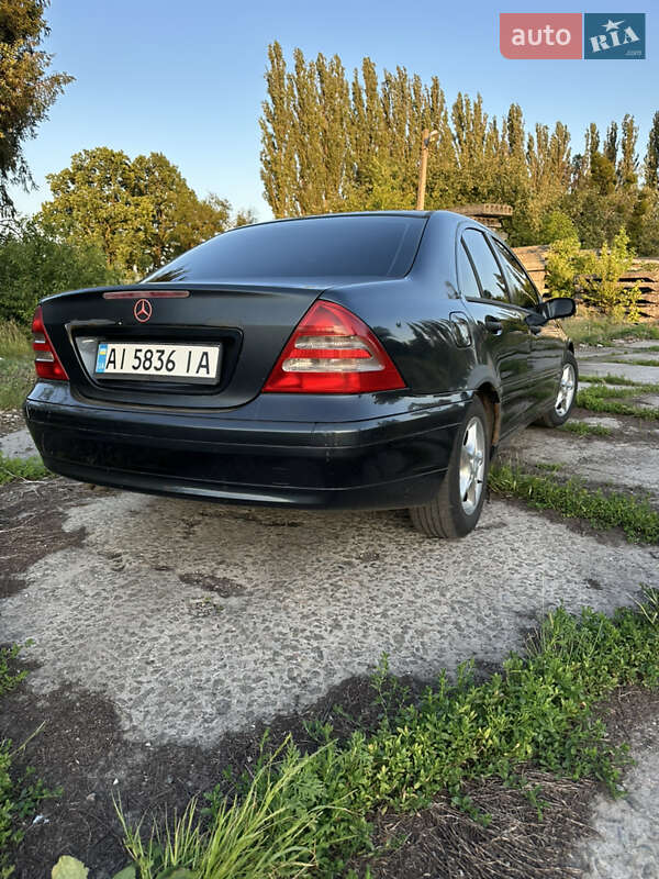 Седан Mercedes-Benz C-Class 2003 в Білій Церкві