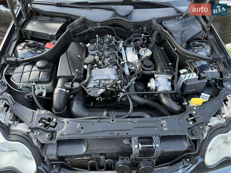 Седан Mercedes-Benz C-Class 2003 в Білій Церкві