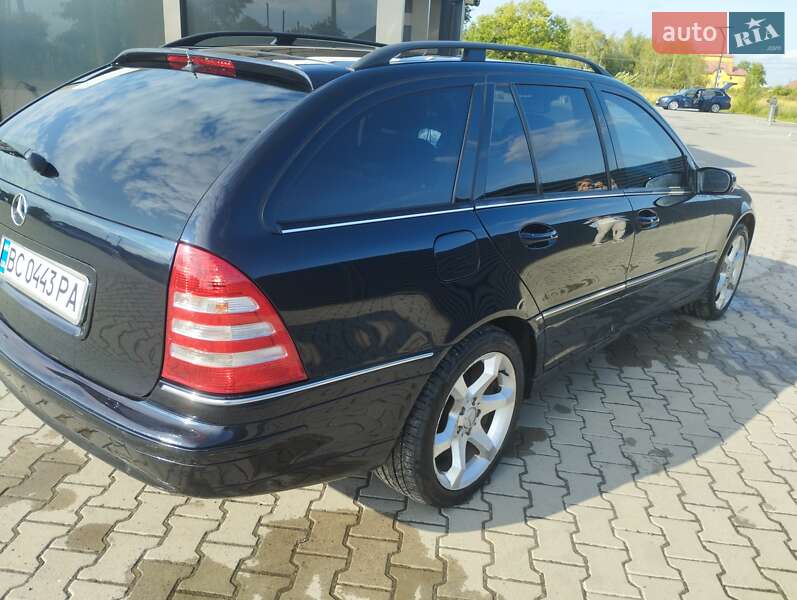 Универсал Mercedes-Benz C-Class 2006 в Радехове
