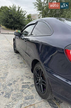 Купе Mercedes-Benz C-Class 2004 в 