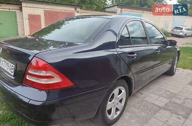 Седан Mercedes-Benz C-Class 2000 в 