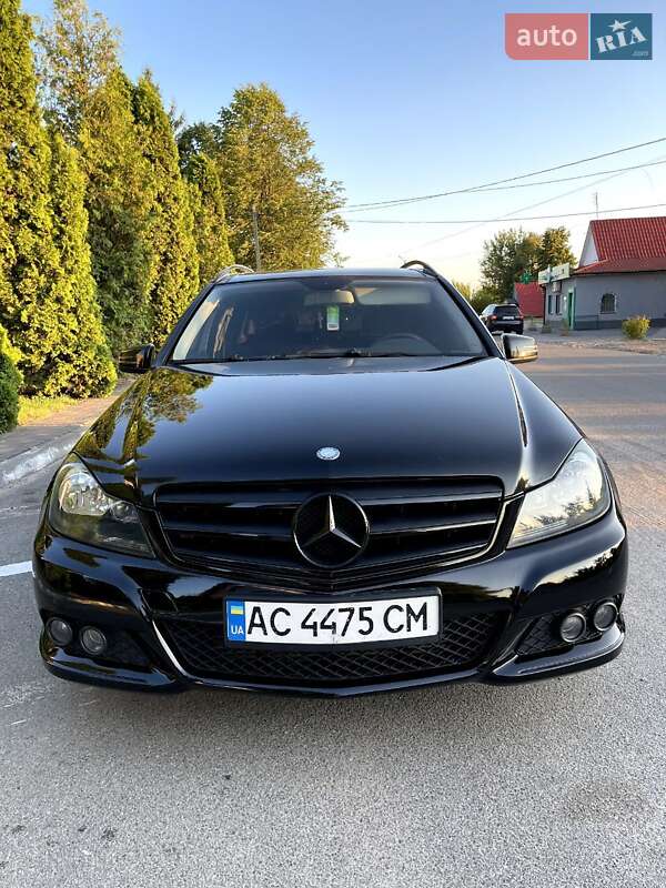 Универсал Mercedes-Benz C-Class 2011 в Ратным