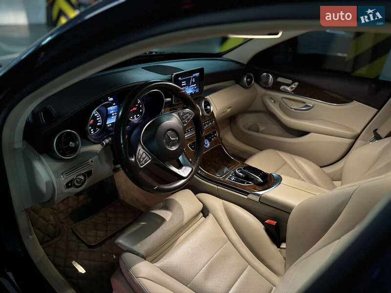Седан Mercedes-Benz C-Class 2015 в Днепре