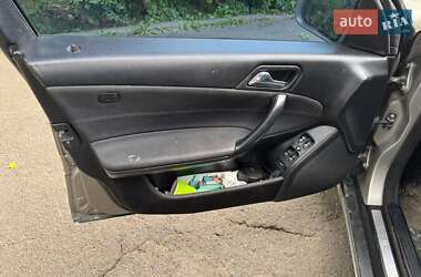 Седан Mercedes-Benz C-Class 2005 в 