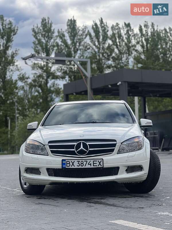 Mercedes-Benz C-Class 2010