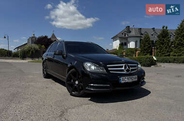 Універсал Mercedes-Benz C-Class 2013 в Володимирі