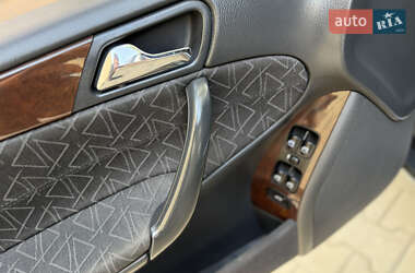 Седан Mercedes-Benz C-Class 2001 в 