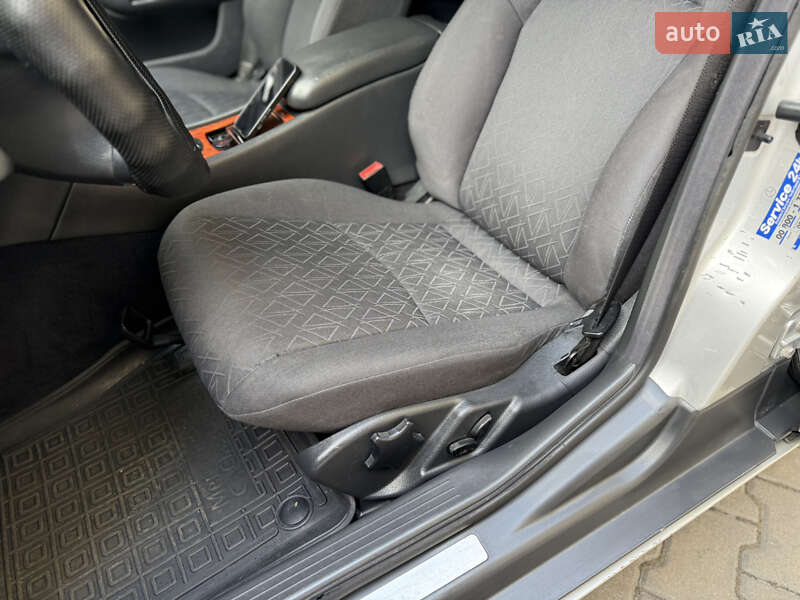 Седан Mercedes-Benz C-Class 2001 в Звягеле