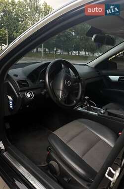 Седан Mercedes-Benz C-Class 2010 в 