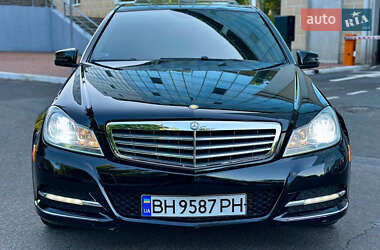 Седан Mercedes-Benz C-Class 2011 в 