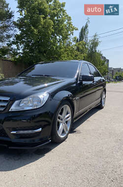 Седан Mercedes-Benz C-Class 2011 в 