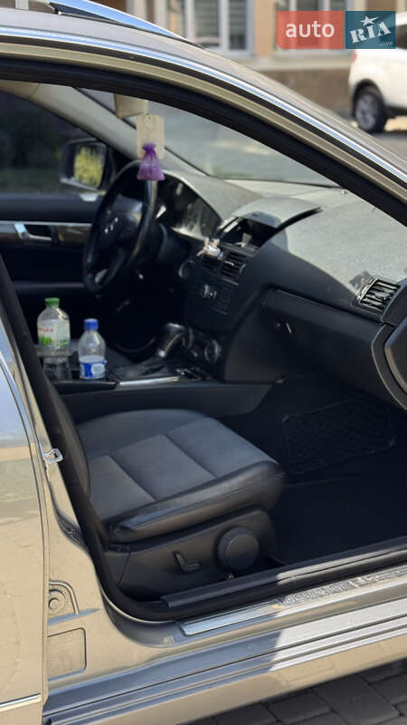 Универсал Mercedes-Benz C-Class 2008 в Черновцах