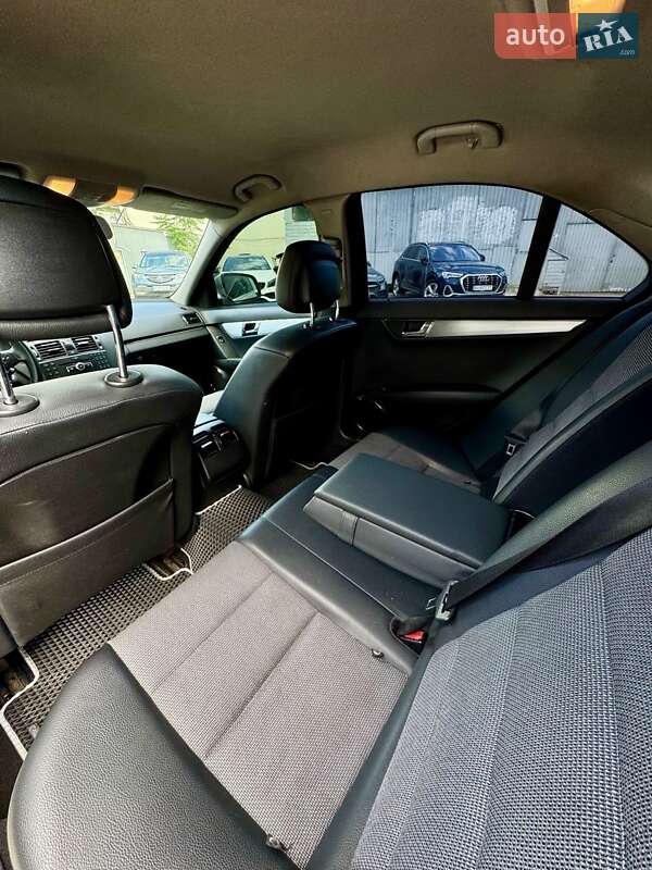 Седан Mercedes-Benz C-Class 2008 в Одессе