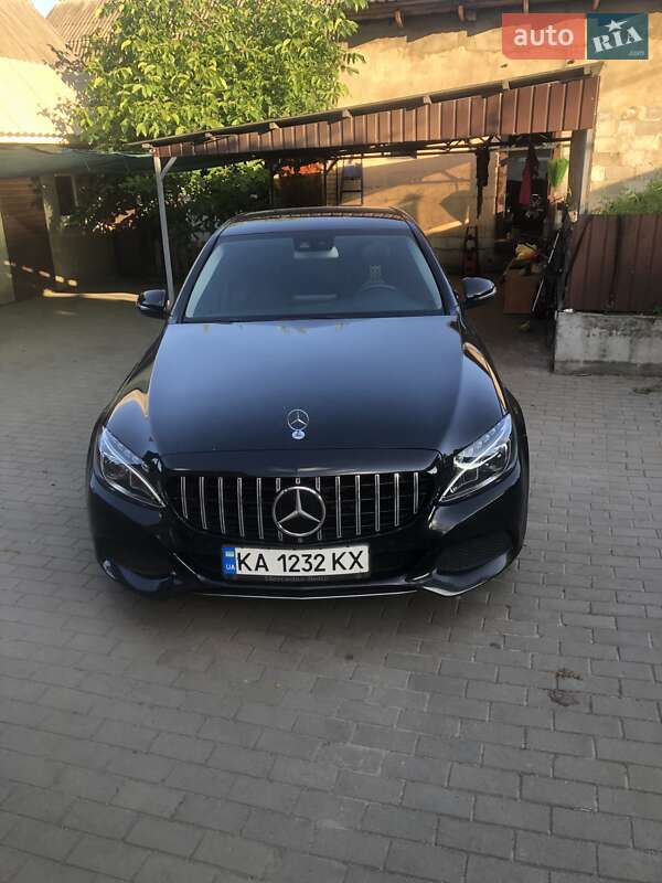 Седан Mercedes-Benz C-Class 2017 в Киеве