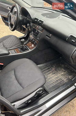 Седан Mercedes-Benz C-Class 2007 в 