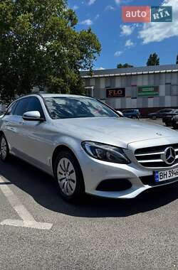 Универсал Mercedes-Benz C-Class 2017 в 