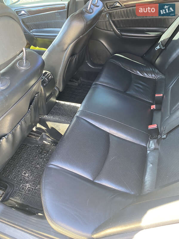 Седан Mercedes-Benz C-Class 2003 в Холодноводке