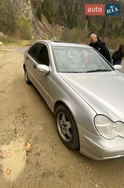 Седан Mercedes-Benz C-Class 2000 в 