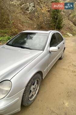 Седан Mercedes-Benz C-Class 2000 в 