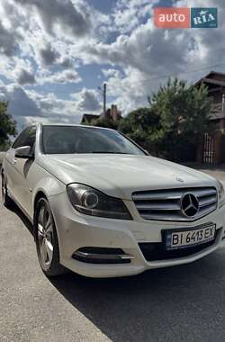 Седан Mercedes-Benz C-Class 2011 в Полтаве