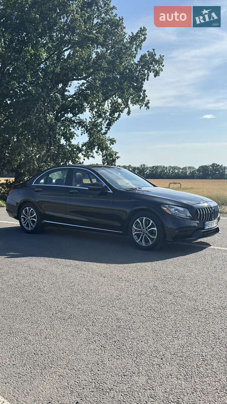 Седан Mercedes-Benz C-Class 2017 в Дніпрі