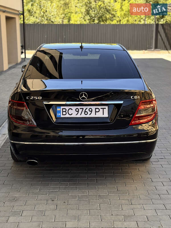 Седан Mercedes-Benz C-Class 2008 в Коломые