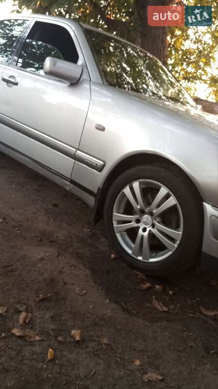 Седан Mercedes-Benz C-Class 1997 в Андрушевке фото 5 Седан Mercedes-Benz C-Class 1997 в Андрушевке