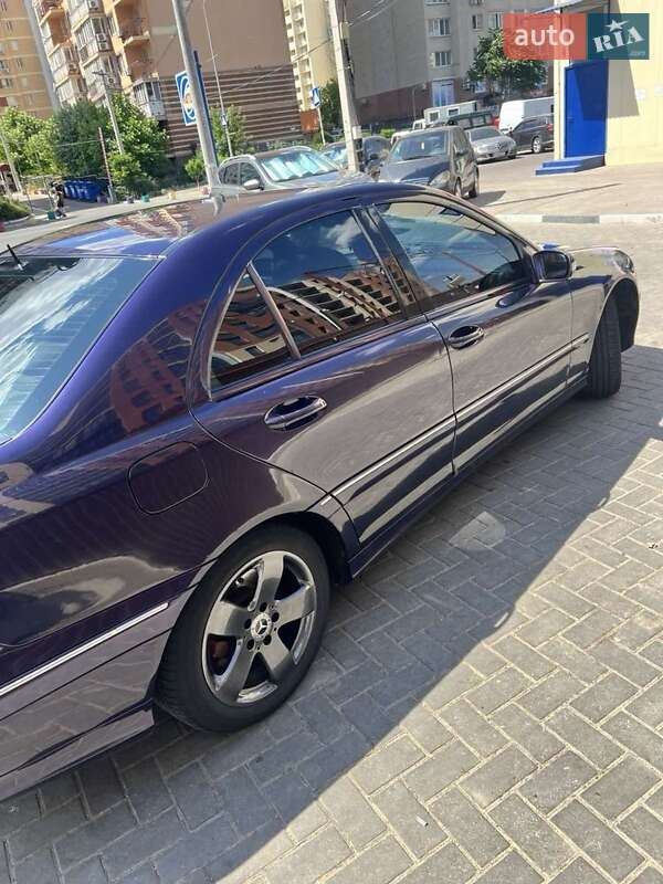 Седан Mercedes-Benz C-Class 2001 в Ужгороді