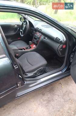 Седан Mercedes-Benz C-Class 2001 в 