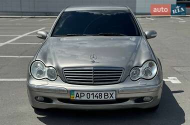 Седан Mercedes-Benz C-Class 2004 в 