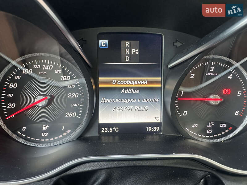 Седан Mercedes-Benz C-Class 2015 в Києві фото 40 Седан Mercedes-Benz C-Class 2015 в Києві
