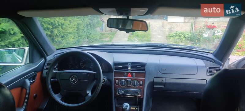 Седан Mercedes-Benz C-Class 1997 в Тернополі