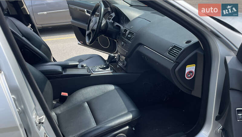 Седан Mercedes-Benz C-Class 2007 в Києві