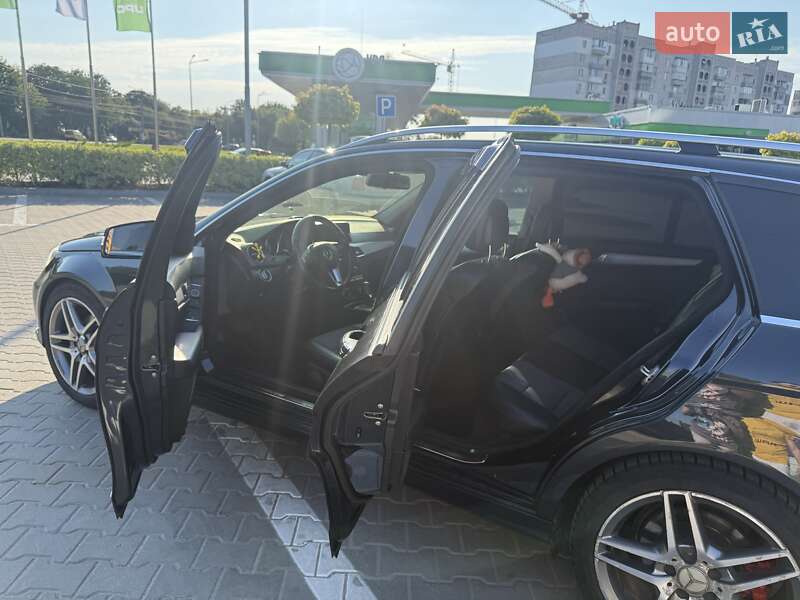 Универсал Mercedes-Benz C-Class 2011 в Житомире