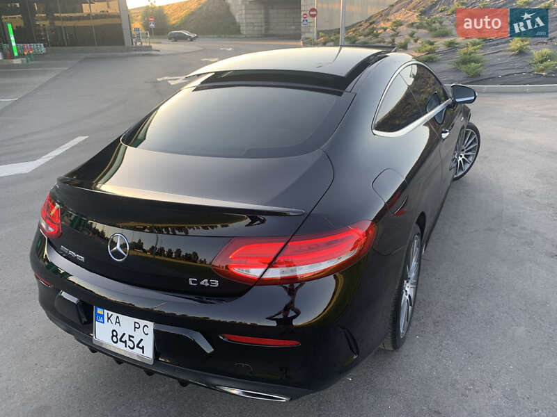 Купе Mercedes-Benz C-Class 2018 в Киеве фото 23 Купе Mercedes-Benz C-Class 2018 в Киеве