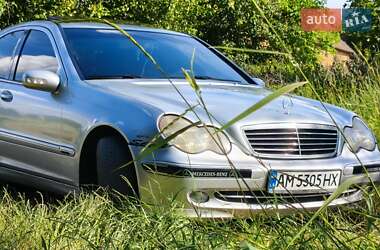 Седан Mercedes-Benz C-Class 2000 в Изяславе