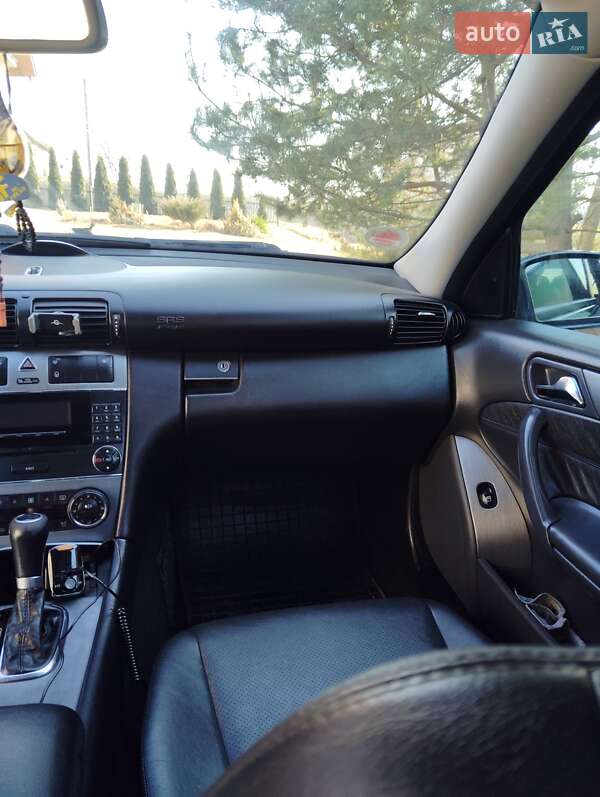 Универсал Mercedes-Benz C-Class 2004 в Дрогобыче фото 7 Универсал Mercedes-Benz C-Class 2004 в Дрогобыче