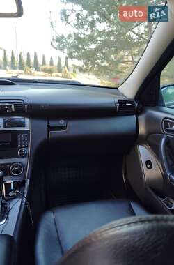 Универсал Mercedes-Benz C-Class 2004 в 
