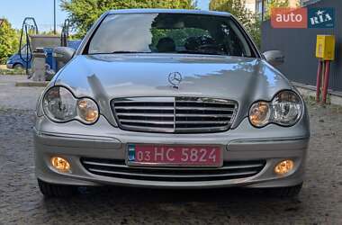 Седан Mercedes-Benz C-Class 2004 в 